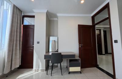 TAN-RE HOUSE